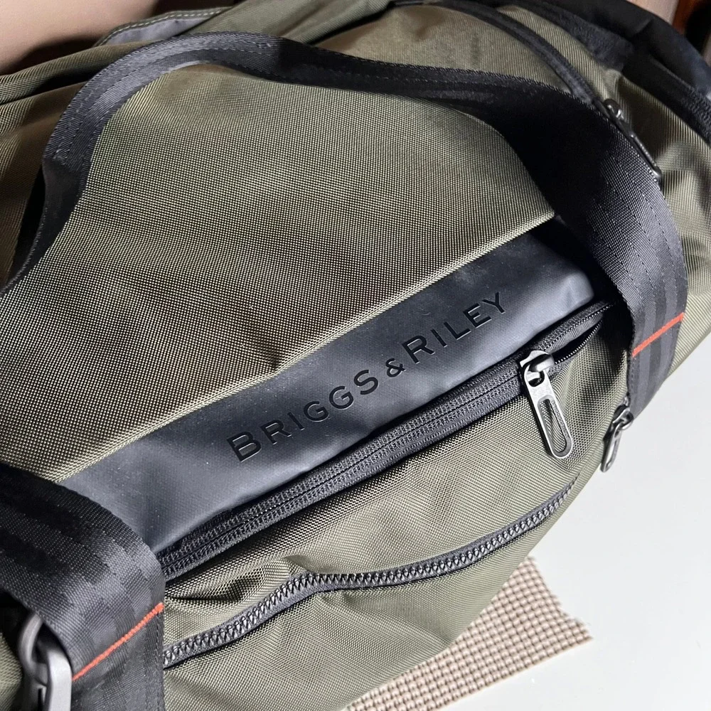 Briggs & Riley ZDX Cargo Duffel Bag Hunter Green ZXD175-23 Travel Gym Bag